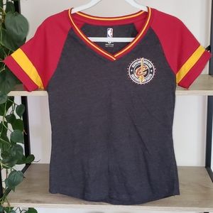 Cleveland Cavaliers Women's V-Neck Top